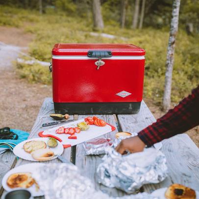 carry-your-cooler-box-on-your-picnic-family-outing